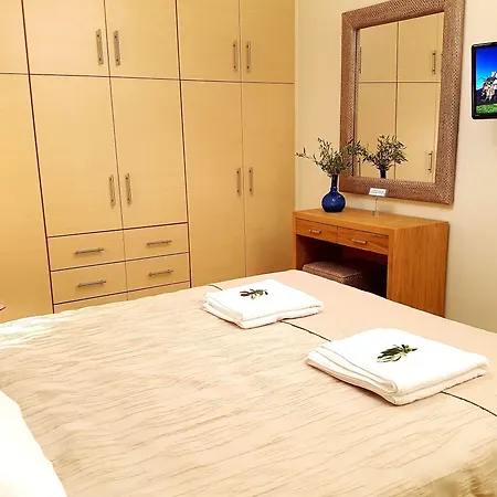 Carlos فيلة Agios Vasilios (Peloponnese)